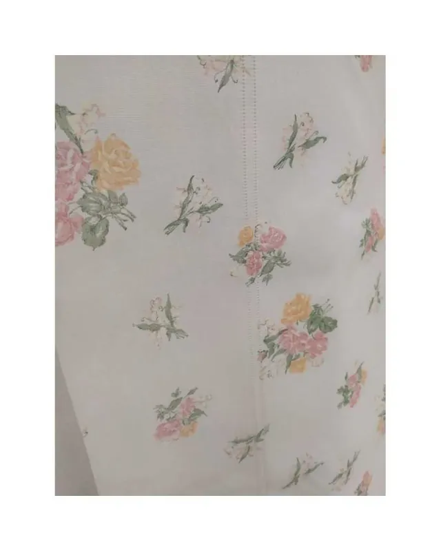 50 CM TESSUTO TENDA FIORI MUSSOLA PUNTO GIGLIUCCIO ALTO 90 | Acquista dal produttore