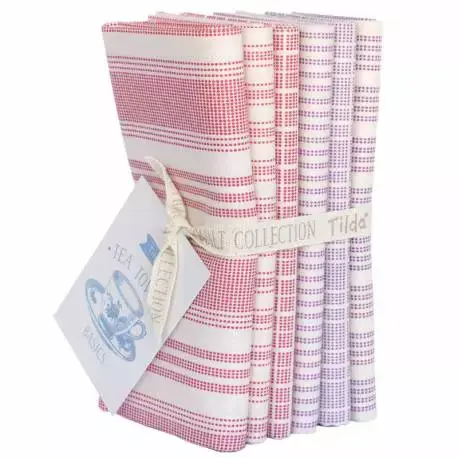 Prezzo di fabbrica - Tilda Tea Towel Basics, Bundle 6 Fat Quarter 50 x 55 cm Rosso e Viola Prugna