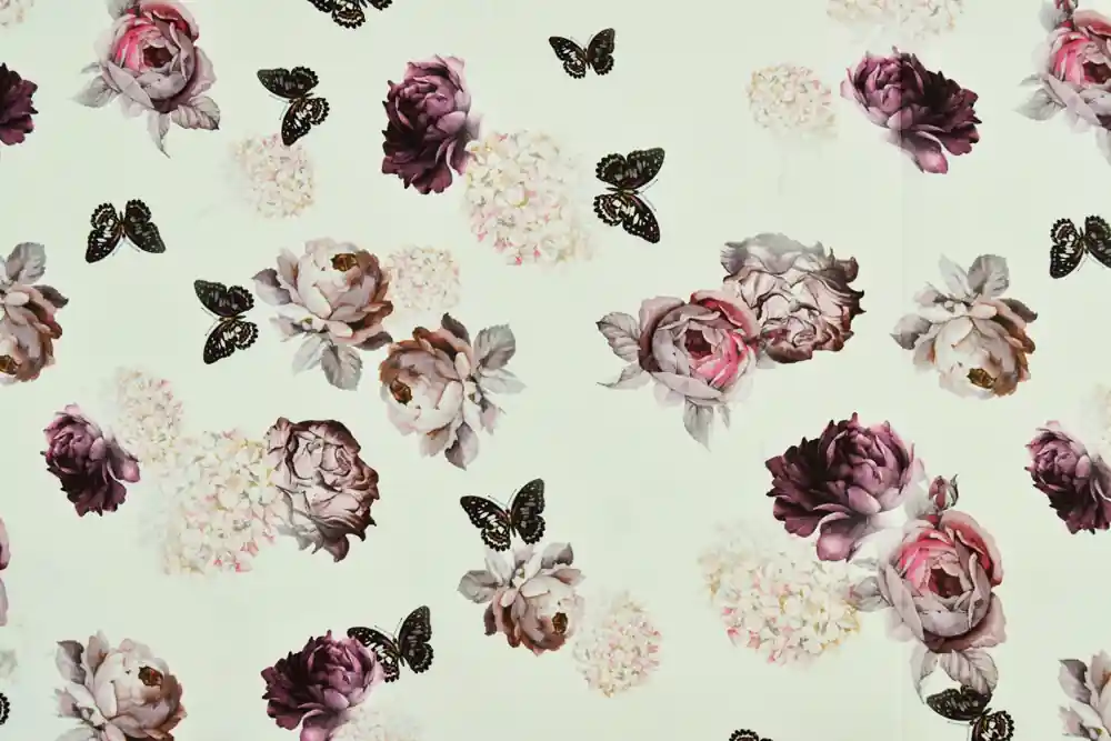 Scampolo 300x150cm di Georgette bianca fantasia rose e farfalle - Pronto per la spedizione