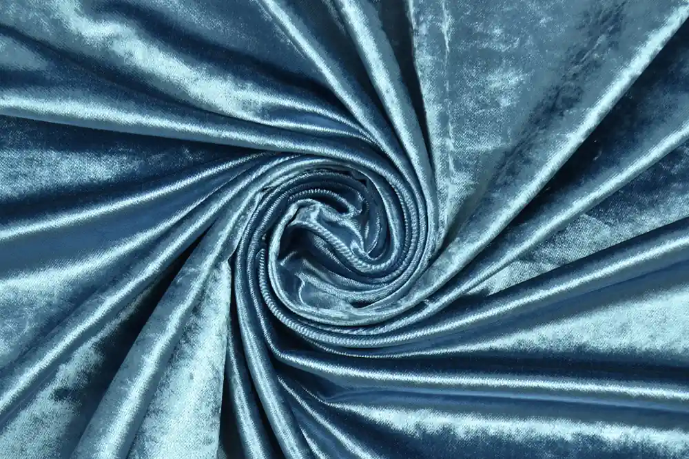 Tra i più amati | Scampolo 300x136cm di Velluto liscio di cotone stretch blu avio lucido