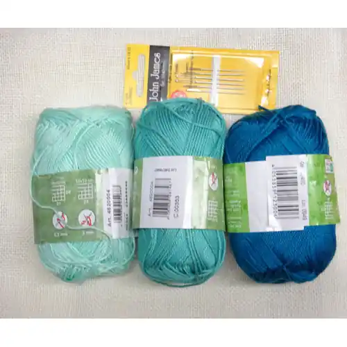 Kit corso Caterina de’ Medici della maestra Faleri – bianco naturale T95 – filati in tonalità di Tiffany - Super prezzo