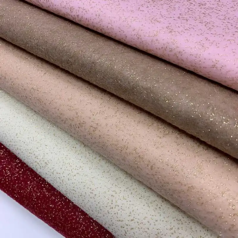 Disponibile | Tessuto Pannolenci Glitter Oro 20 Cm