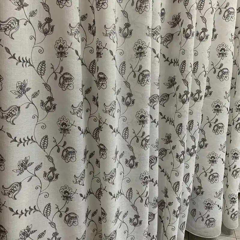 Tessuto Tenda Ricamata Fiori Grigi 50 Cm | Spedizione rapida